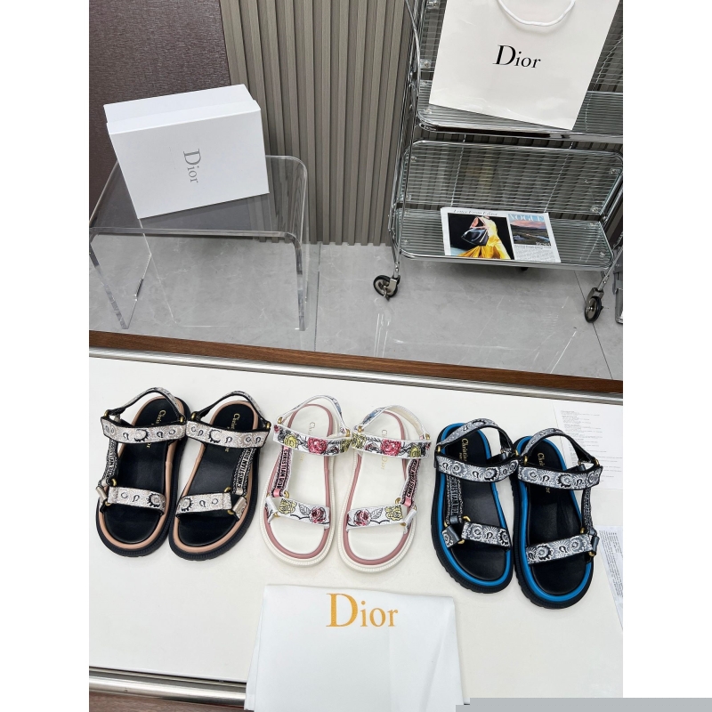 ch**an D*or sandals